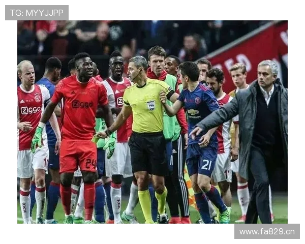 曼联近期比赛节奏混乱,全队失控问题逐步反映在战绩上 曼联近期比赛节奏混乱,全队失控问题逐步反映在战绩上